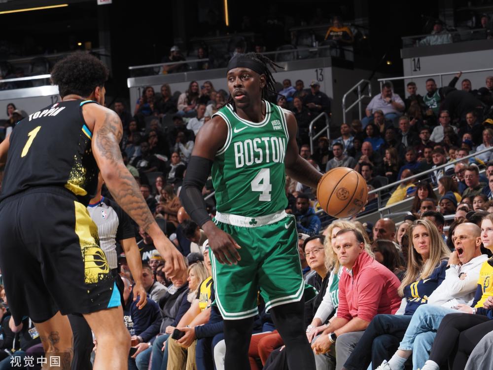 足球联赛中 足球联赛中