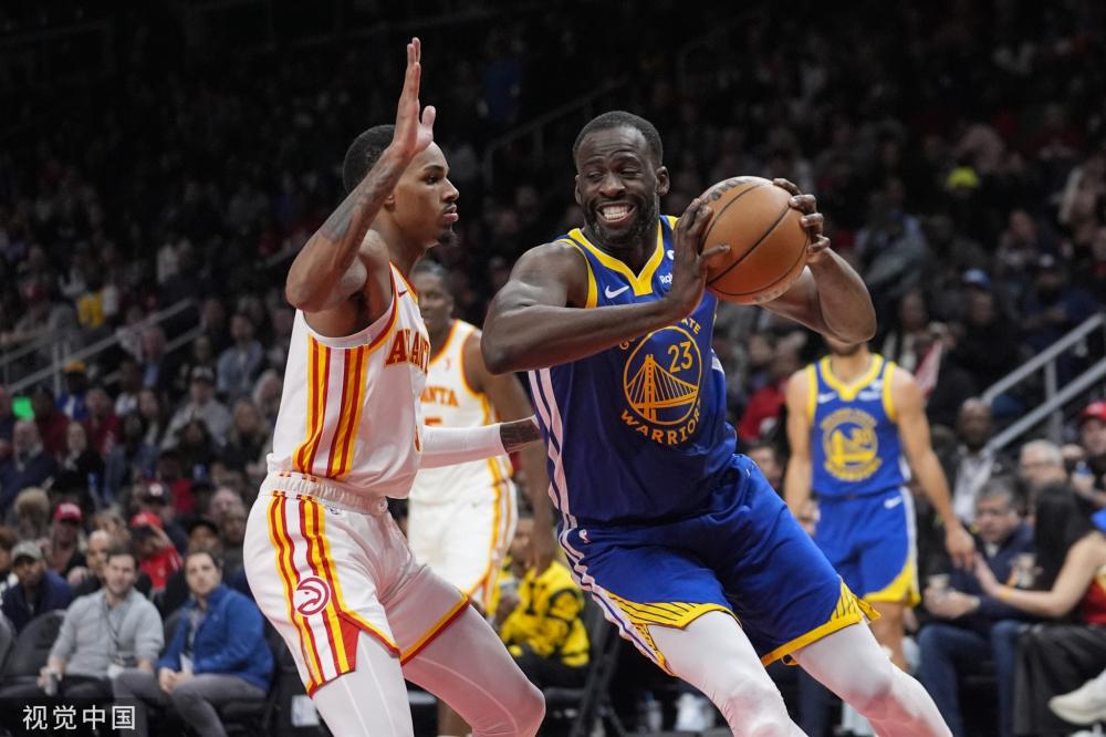 她发现自己 她发现自己