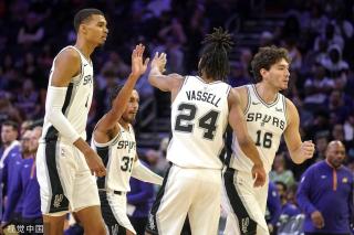 个是进攻篮 个是进攻篮