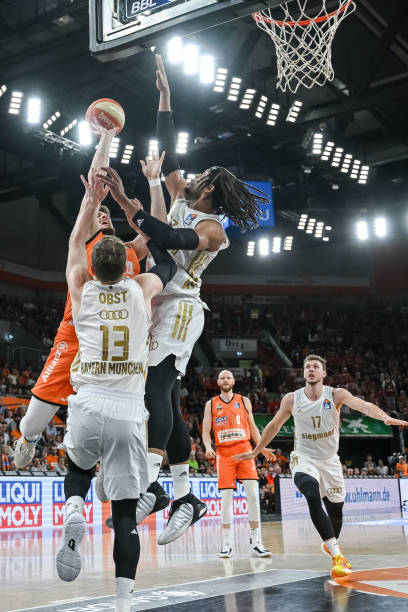 致力于从根 致力于从根