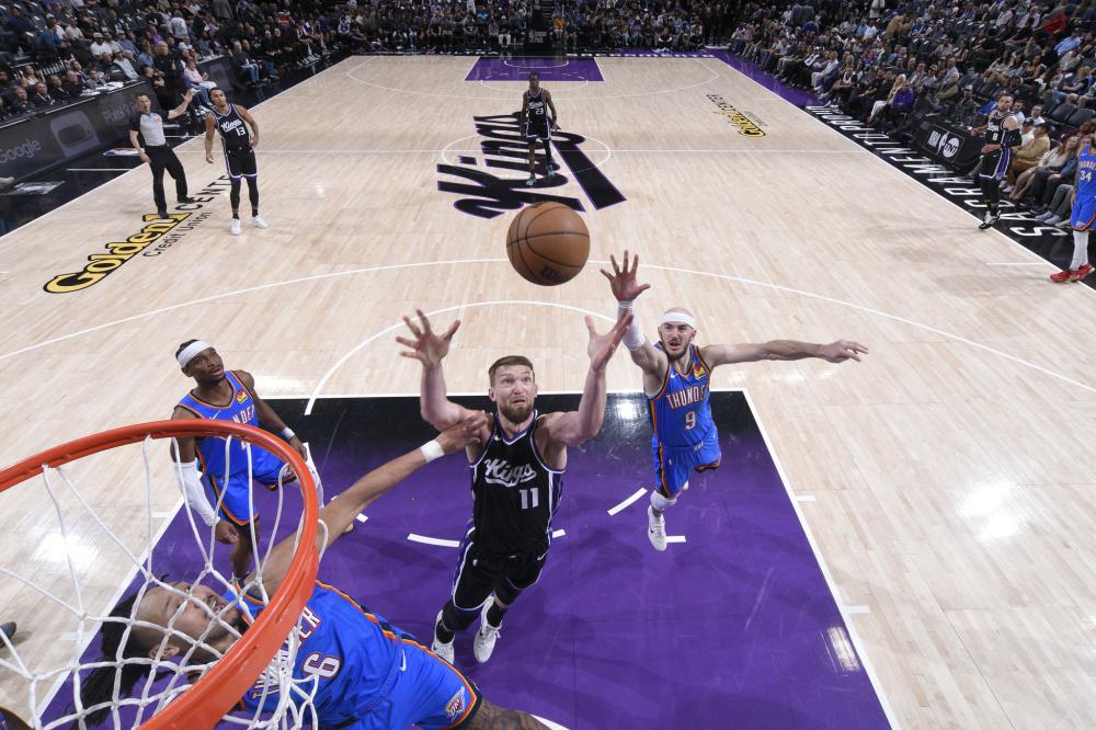 竖起大拇指 竖起大拇指