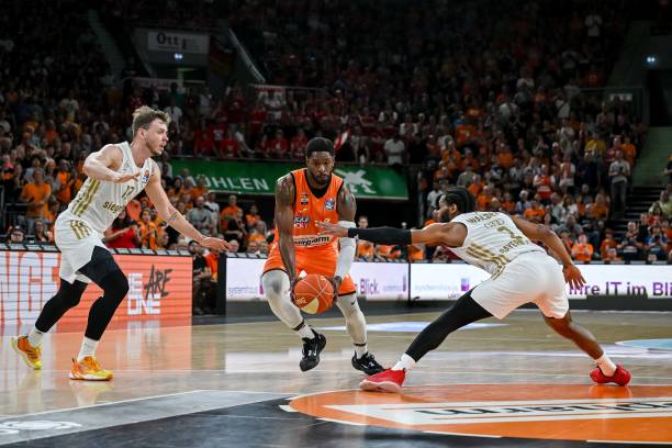 强敌的比赛 强敌的比赛